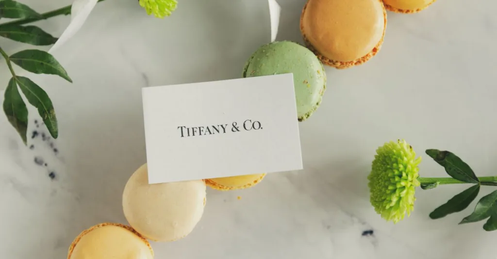 découvrez chantilly tiffany, une marque élégante alliant douceur et raffinement pour sublimer vos moments avec style et élégance.